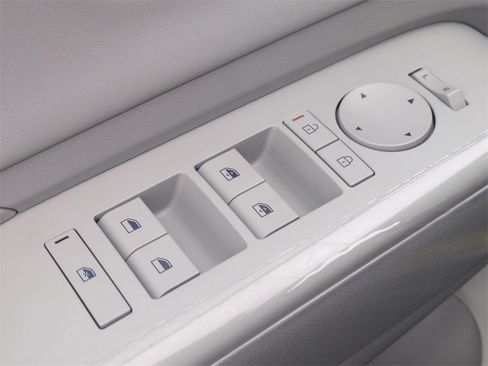 New 2026 Hyundai Kona Limited image 11