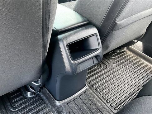 Certified 2025 Honda HR-V LX image 10