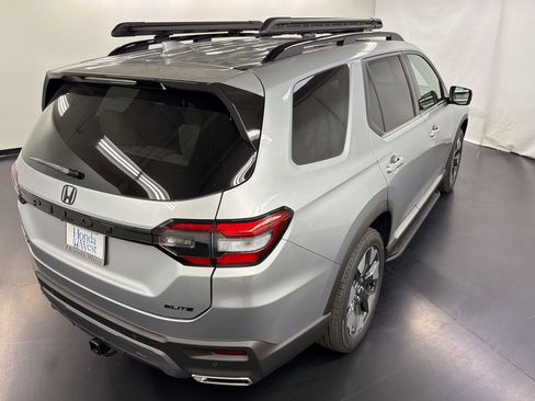 New 2026 Honda Pilot Elite image 9