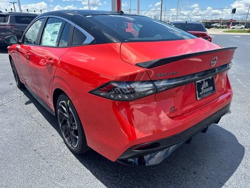 New 2026 Nissan Sentra SR w/ Floor Mat Package FWD image 3