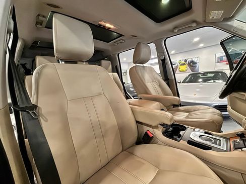 Used 2016 Land Rover LR4 HSE AWD/4WD image 23