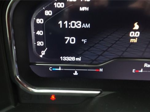 Used 2025 GMC Sierra 2500 Denali image 11