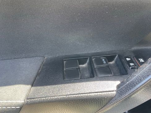 Used 2016 Toyota Corolla LE w/ Protection Package FWD image 5