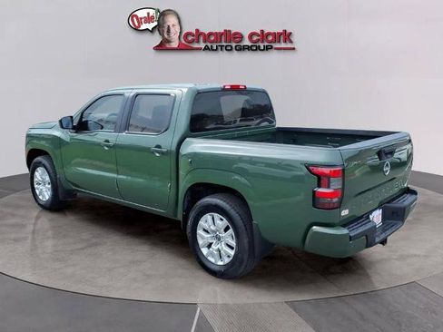 Certified 2023 Nissan Frontier SV w/ Technology Package RWD image 3
