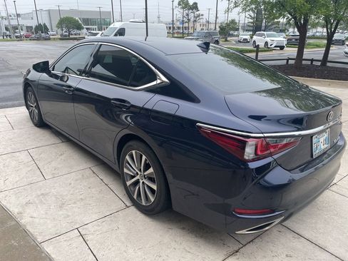 Used 2019 Lexus ES 350 w/ Premium Package FWD image 4