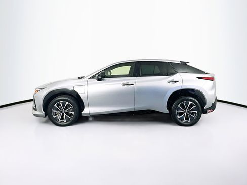 Used 2023 Lexus RZ 450e Premium w/ Technology Package AWD/4WD image 4