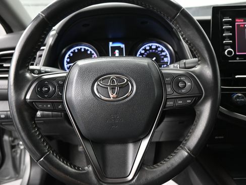 Used 2021 Toyota Camry SE image 11