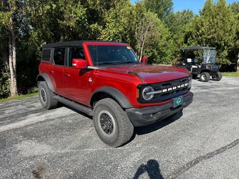 Used 2022 Ford Bronco Outer Banks w/ Sasquatch Package AWD/4WD image 7