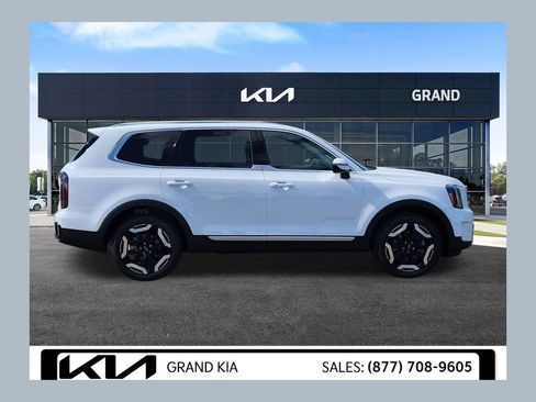 New 2025 Kia Telluride EX w/ EX Captain's Chair Package image 1