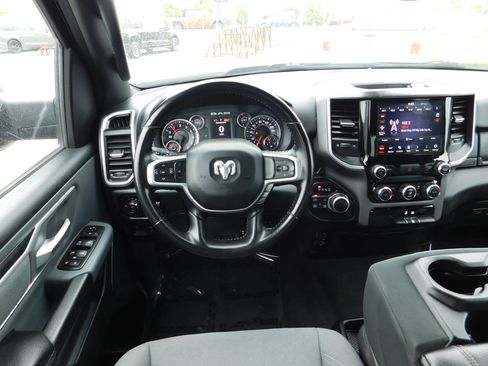 Used 2021 RAM 1500 Big Horn AWD/4WD image 14