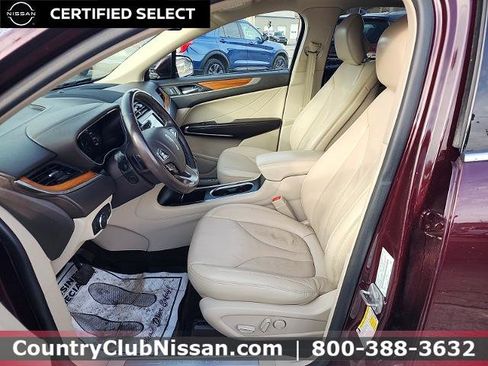 Used 2019 Lincoln MKC Select w/ Select Plus Package image 11