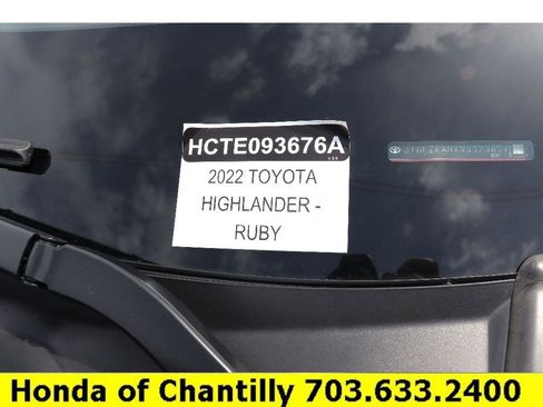 Used 2022 Toyota Highlander XSE FWD image 36
