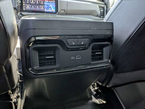 Used 2025 GMC Sierra 1500 AT4 w/ AT4 Premium Package AWD/4WD image 14