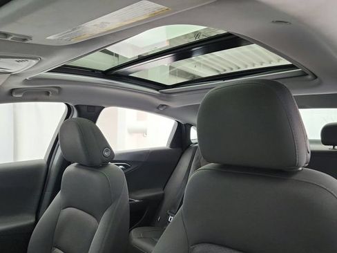 Used 2019 Chevrolet Malibu LT FWD image 10