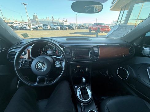 Used 2013 Volkswagen Beetle 2.5 Fender image 12