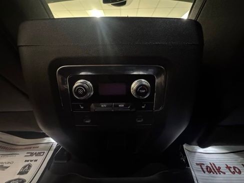 Used 2023 GMC Yukon XL AT4 w/ AT4 Premium Package image 12