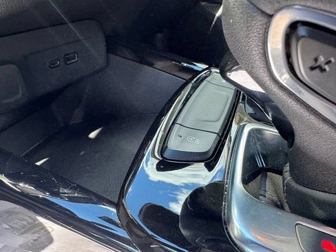 Used 2024 Chevrolet Trax LT w/ Driver Confidence Package FWD image 30