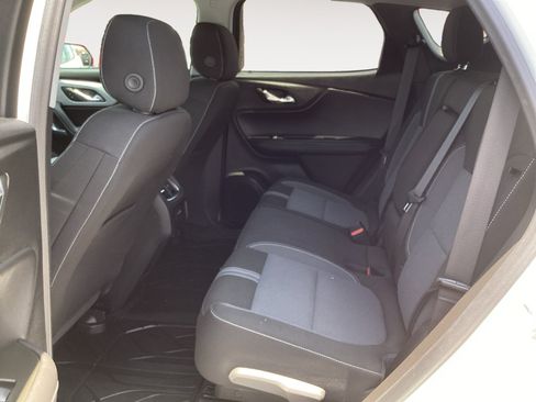 Used 2024 Chevrolet Blazer LT w/ Convenience Package FWD image 24