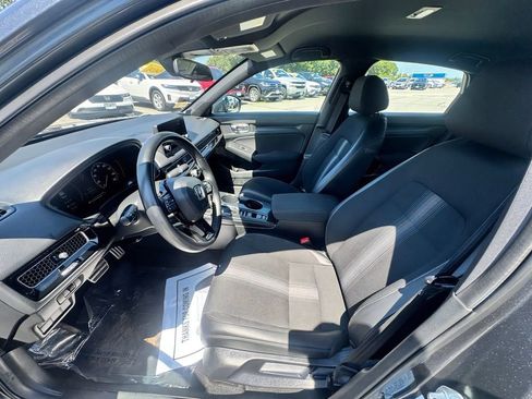 Used 2025 Honda Civic Sport image 9