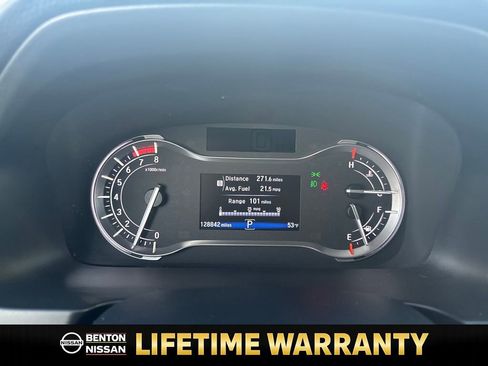 Used 2017 Honda Pilot Touring image 16