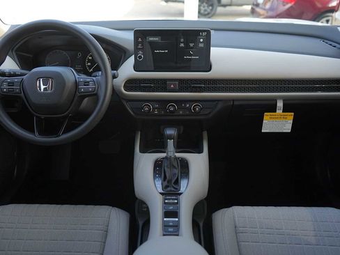 New 2026 Honda HR-V LX image 10