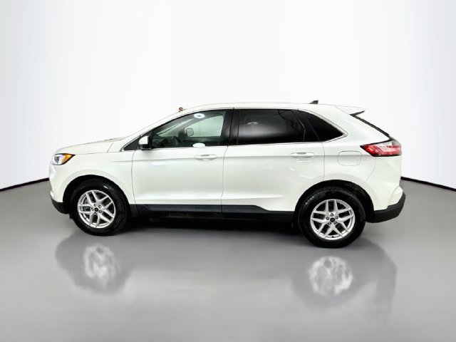 Used 2024 Ford Edge SEL w/ Convenience Package AWD/4WD image 3