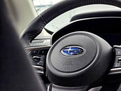 Used 2021 Subaru Ascent Premium w/ Convenience Package image 13