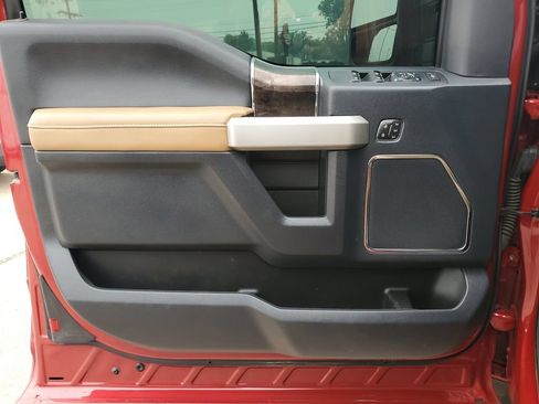 Used 2022 Ford F350 Lariat w/ Chrome Package AWD/4WD image 12