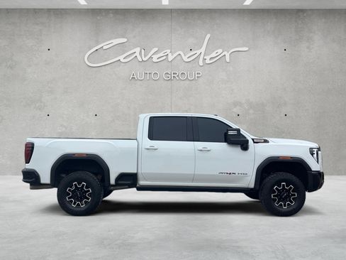 Used 2024 GMC Sierra 2500 AT4X image 16