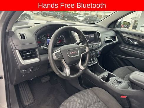Used 2022 GMC Terrain SLE w/ Driver Convenience Package FWD image 10