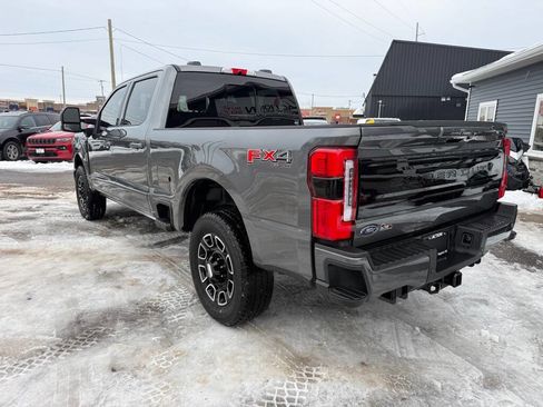 Used 2025 Ford F250 Platinum image 7