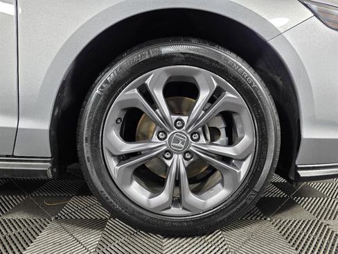 Used 2024 Honda Accord EX image 12