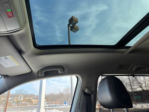 Used 2021 Volkswagen Atlas SEL image 29