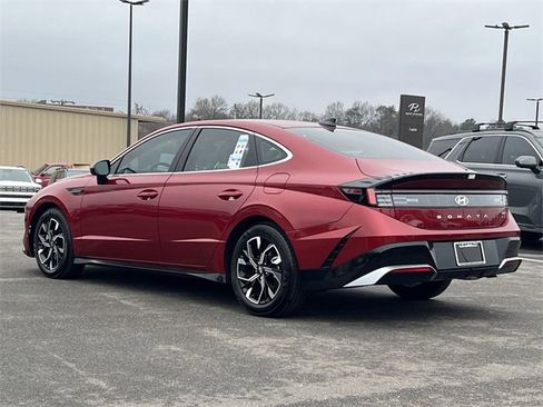 Certified 2025 Hyundai Sonata SEL image 33