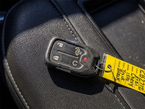 Used 2021 Chevrolet Silverado 1500 LT Trail Boss w/ Convenience Package II image 35