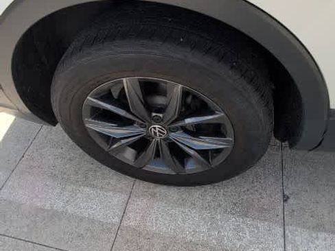 Certified 2023 Volkswagen Tiguan SE AWD/4WD image 9