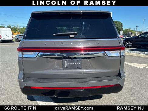 Used 2024 Lincoln Navigator Black Label AWD/4WD image 4