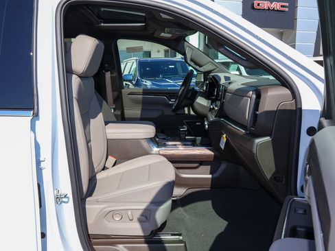New 2026 GMC Sierra 1500 SLT w/ SLT Premium Plus Package AWD/4WD image 30