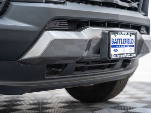 Used 2025 Chevrolet Colorado Trail Boss AWD/4WD image 12