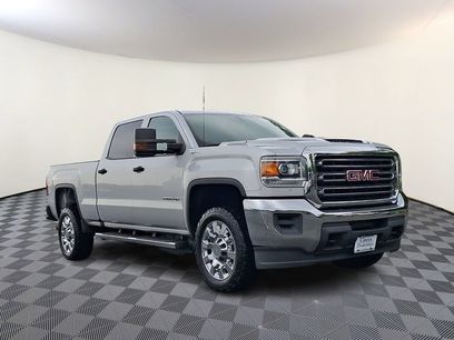 Used 2018 GMC Sierra 2500 4x4 Crew Cab w/ Sierra Convenience Package