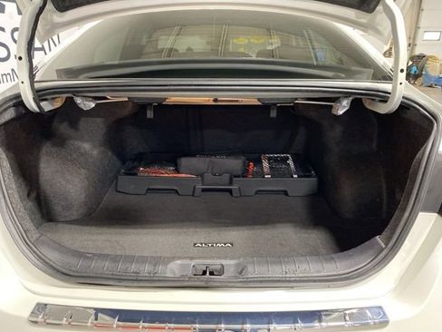 Certified 2023 Nissan Altima 2.5 SR w/ SR Premium Package image 25