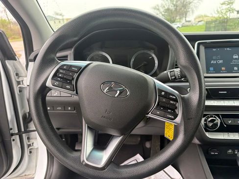 Used 2019 Hyundai Sonata SE image 16