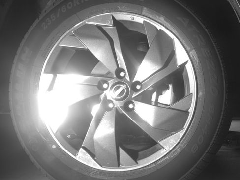 Used 2025 Nissan Rogue SV AWD/4WD image 13