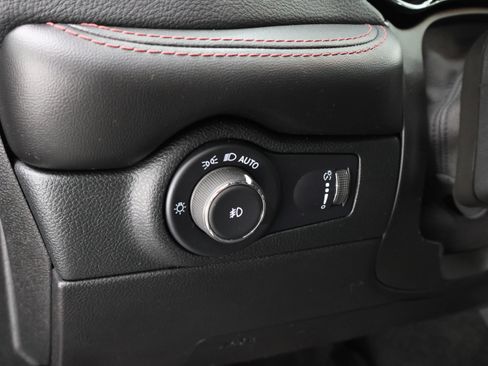 Used 2022 Dodge Durango R/T w/ Trailer Tow Group IV AWD/4WD image 43