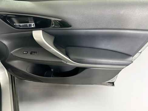 Used 2025 Mitsubishi Eclipse Cross SE image 31