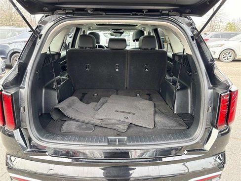 Used 2023 Kia Sorento S w/ Panoramic Sunroof Package image 12