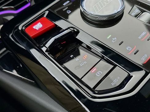 Used 2025 BMW M5 AWD/4WD image 23