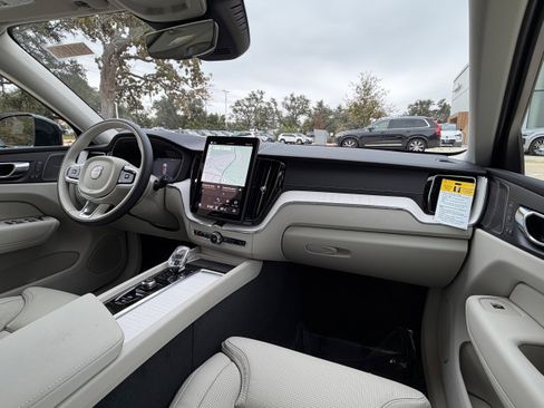 New 2026 Volvo XC60 B5 Ultra w/ Protection Package Premier image 10