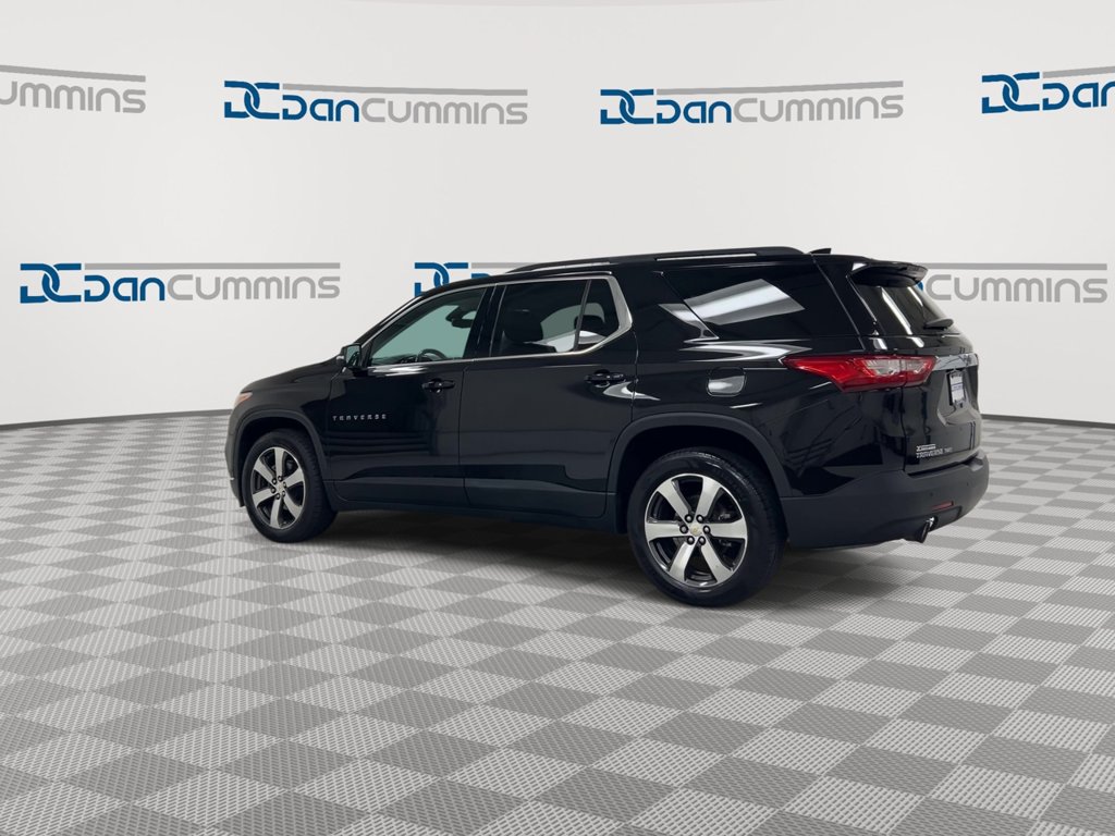 Used 2021 Chevrolet Traverse LT w/ LT Premium Package AWD/4WD image 6