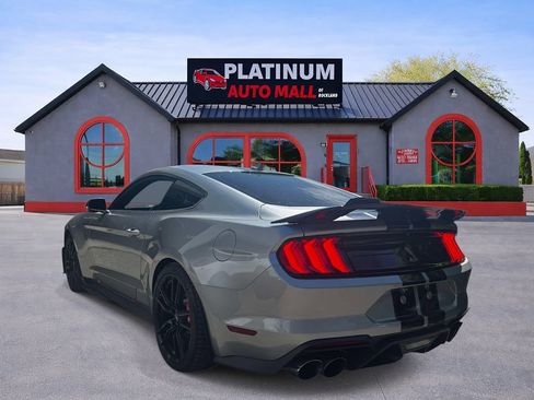 Used 2021 Ford Mustang Shelby GT500 w/ Technology Package RWD image 4